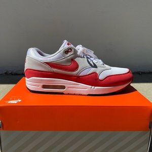 Air Max 1 Anniversary Red. Worn.